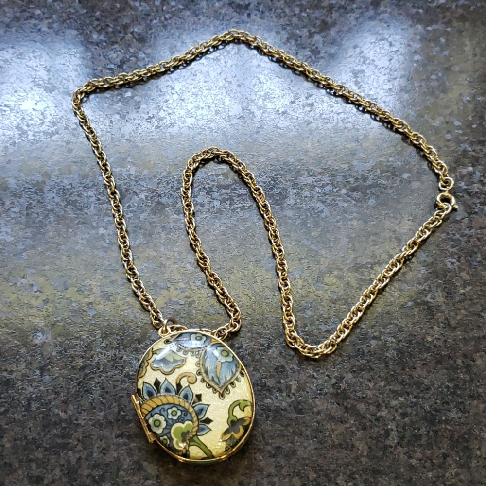 Necklace/locket